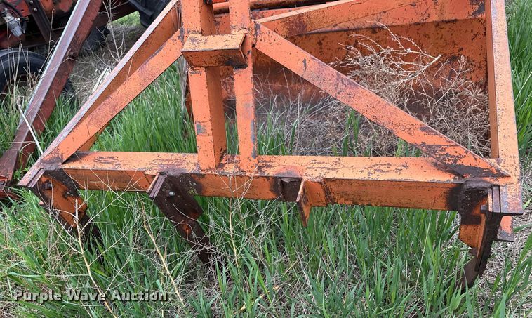 image for item KL9116 Minneapolis Moline UTS  tractor