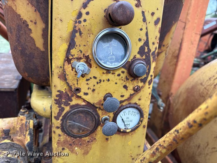 image for item KL9116 Minneapolis Moline UTS  tractor