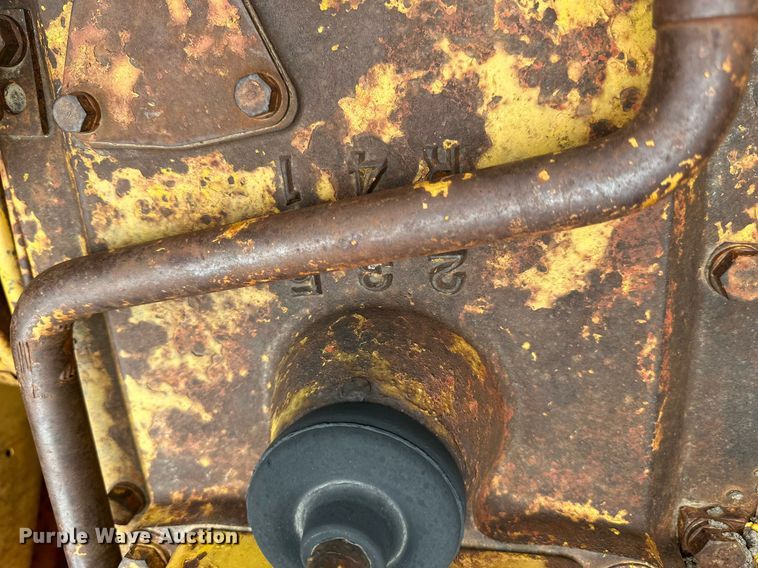 image for item KL9116 Minneapolis Moline UTS  tractor