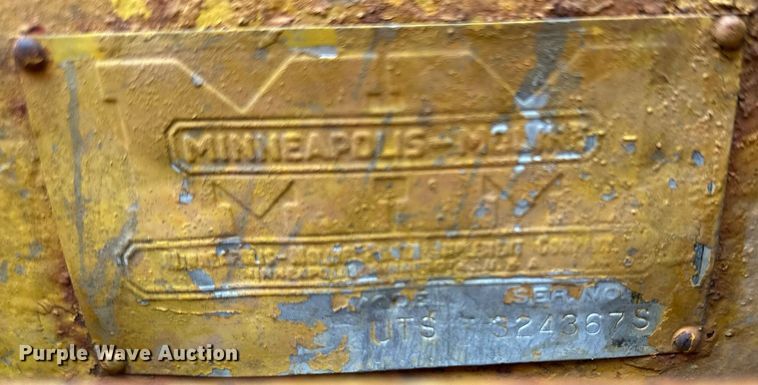 image for item KL9116 Minneapolis Moline UTS  tractor