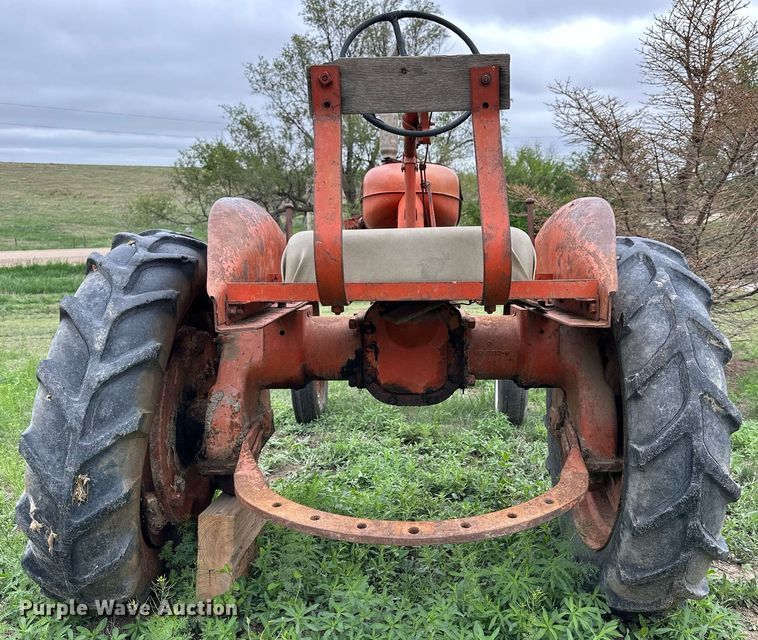 image for item KL9117 1943 Allis-Chalmers B  tractor