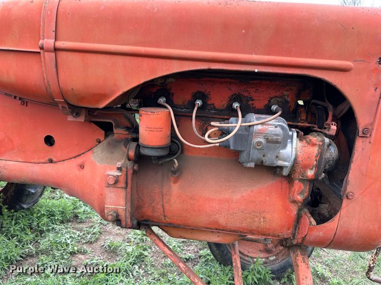 image for item KL9117 1943 Allis-Chalmers B  tractor