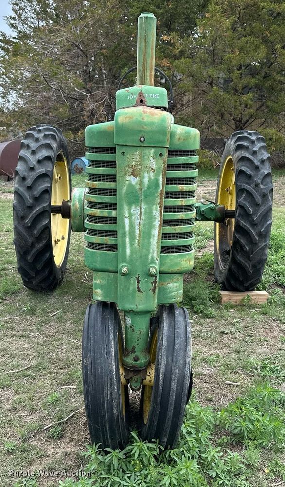 image for item KL9119 John Deere A  tractor