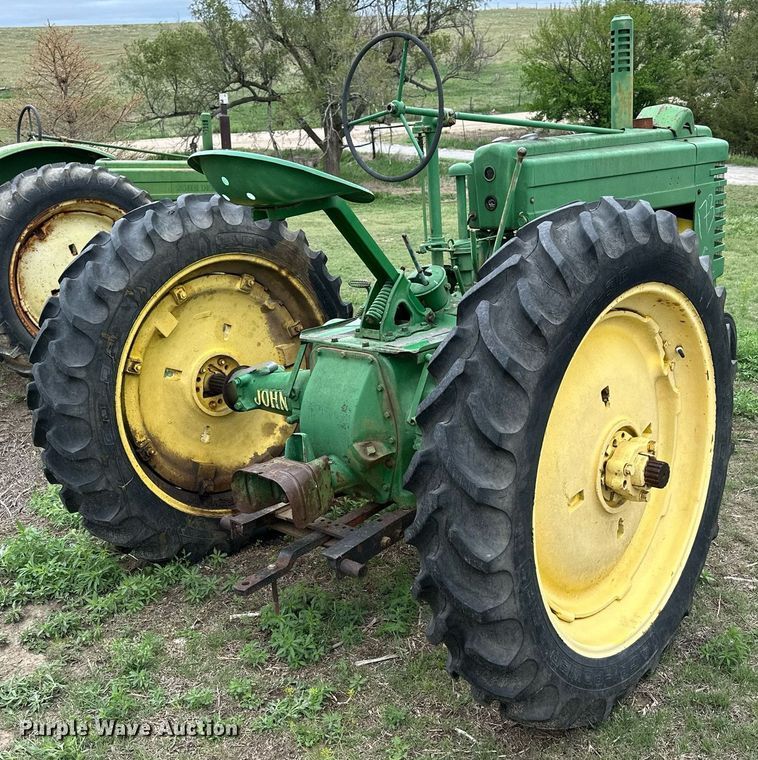 image for item KL9119 John Deere A  tractor