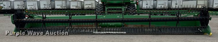 image for item KL9123 2017 John Deere 635FD HydraFlex  flex draper head