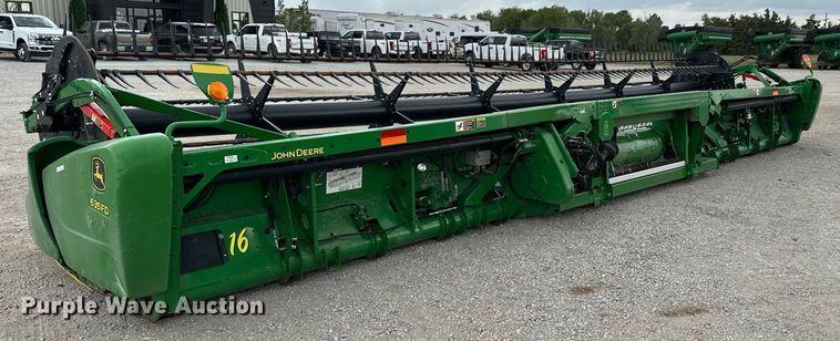 image for item KL9123 2017 John Deere 635FD HydraFlex  flex draper head