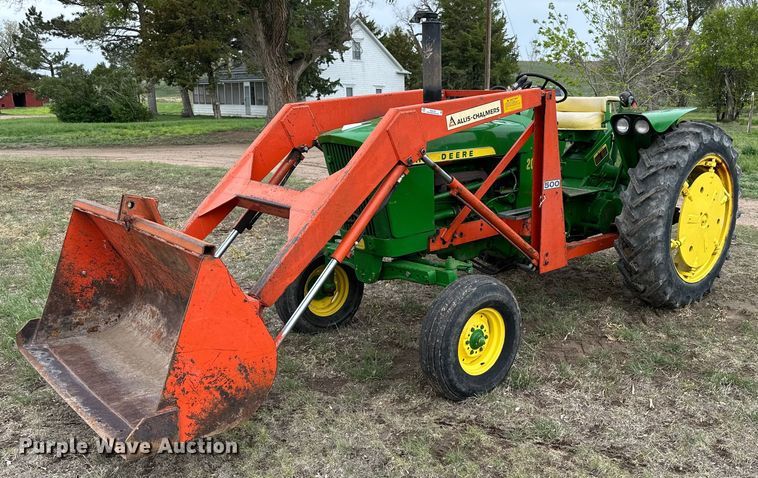 image for item KL9125 1962 John Deere 2010  tractor