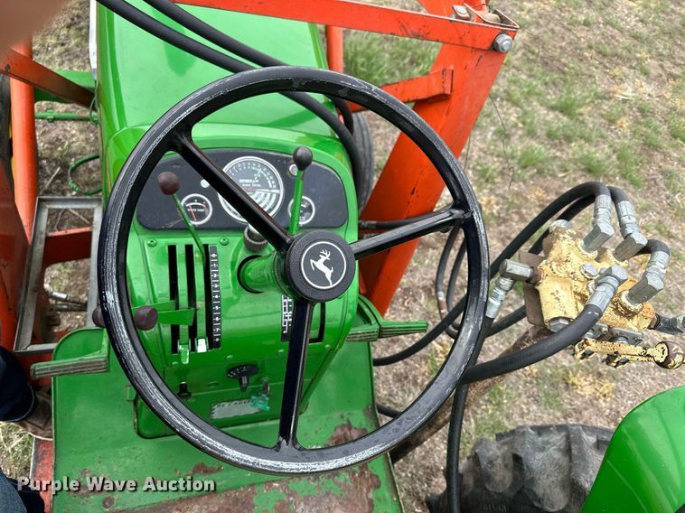 image for item KL9125 1962 John Deere 2010  tractor