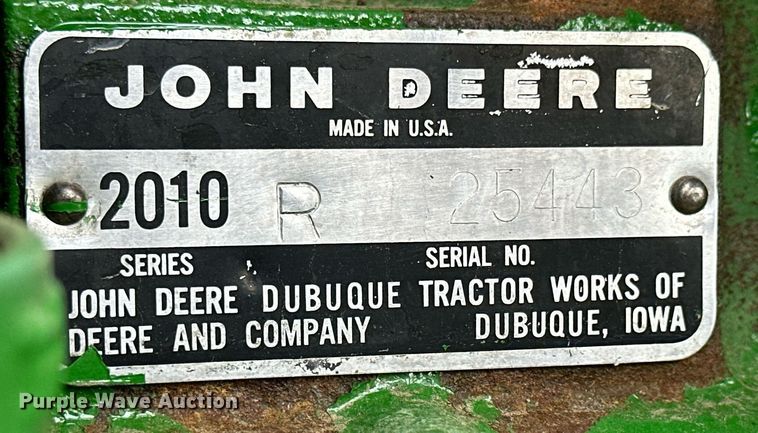image for item KL9125 1962 John Deere 2010  tractor
