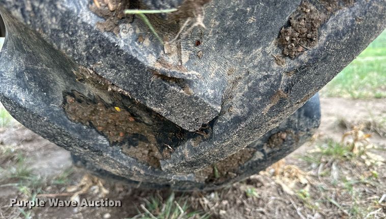 image for item KL9125 1962 John Deere 2010  tractor