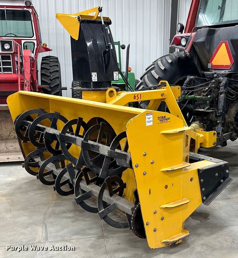 image for item KU9962 Hitch Doc HDS820  snow blower