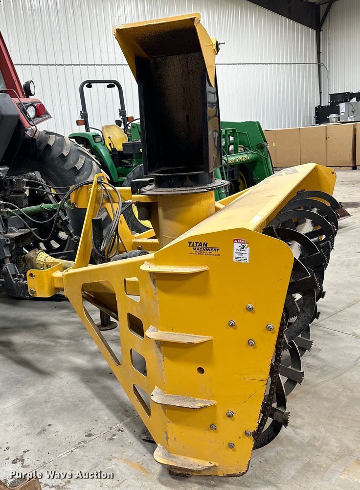 image for item KU9962 Hitch Doc HDS820  snow blower