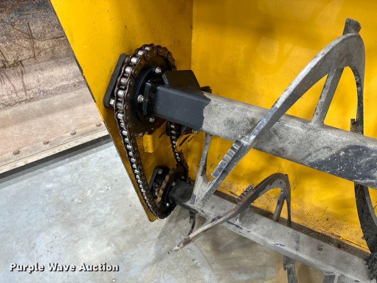 image for item KU9962 Hitch Doc HDS820  snow blower