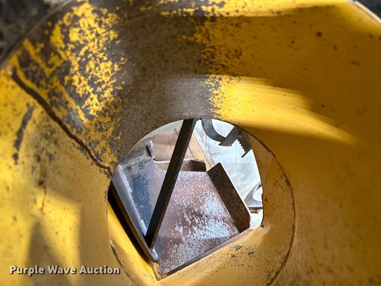 image for item KU9962 Hitch Doc HDS820  snow blower