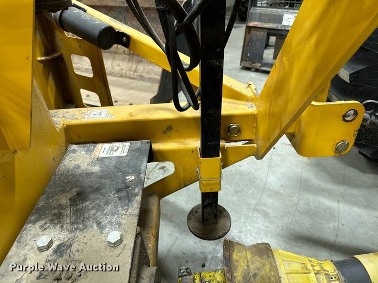 image for item KU9962 Hitch Doc HDS820  snow blower