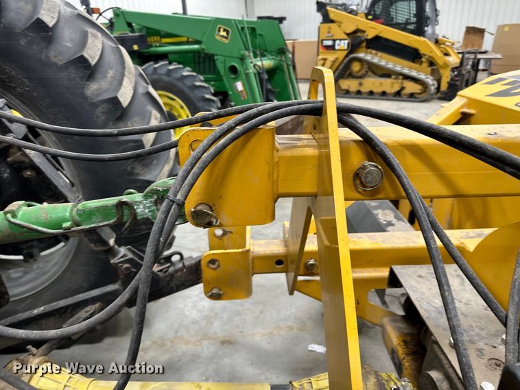 image for item KU9962 Hitch Doc HDS820  snow blower