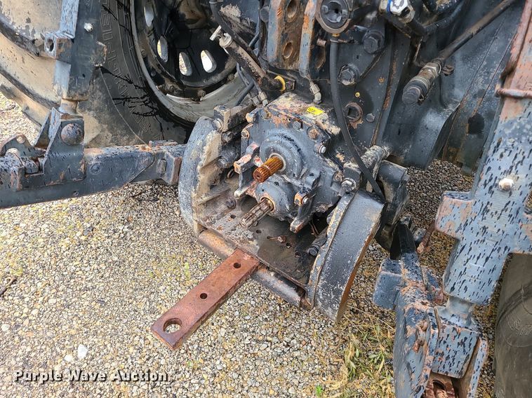 image for item LE9043 1983 International 5088  tractor