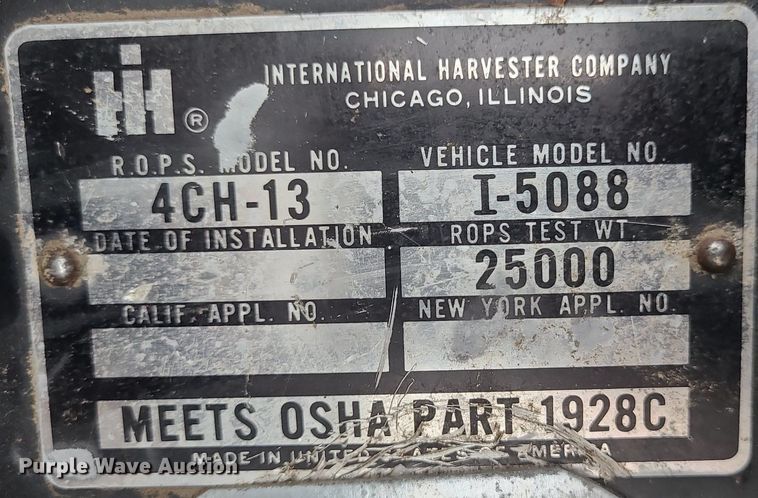 image for item LE9043 1983 International 5088  tractor