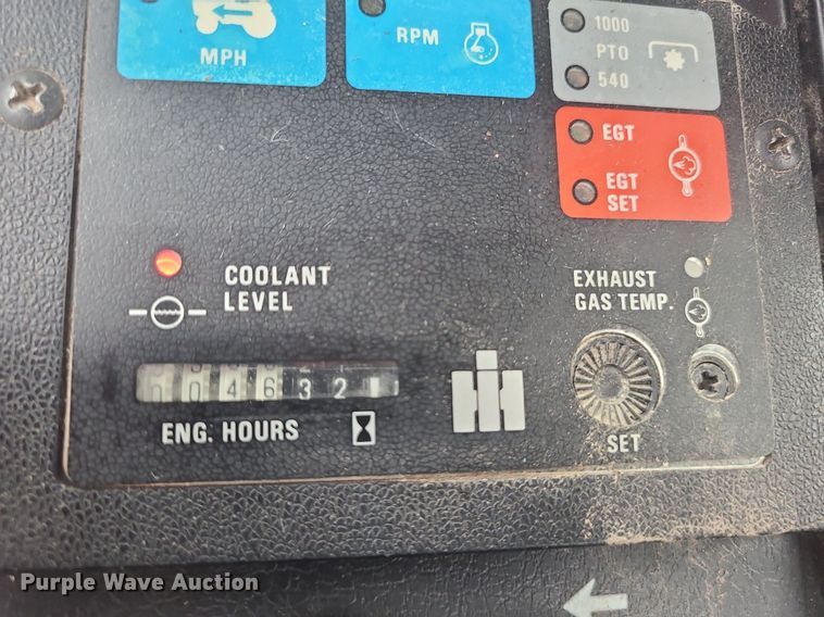 image for item LE9043 1983 International 5088  tractor