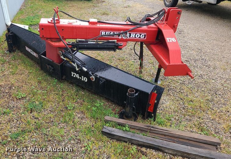 image for item LE9044 Bush Hog 176-10  blade