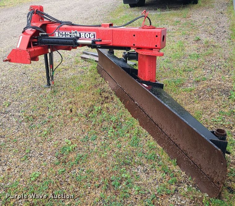 image for item LE9044 Bush Hog 176-10  blade