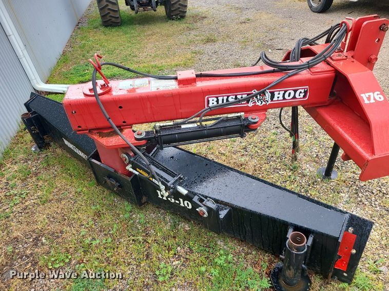 image for item LE9044 Bush Hog 176-10  blade