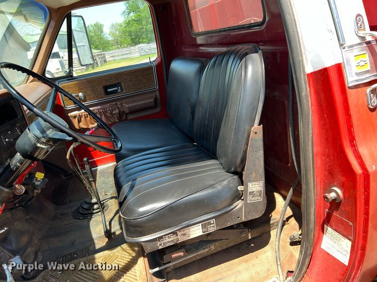 image for item LG9119 1975 Chevrolet C65  grain truck