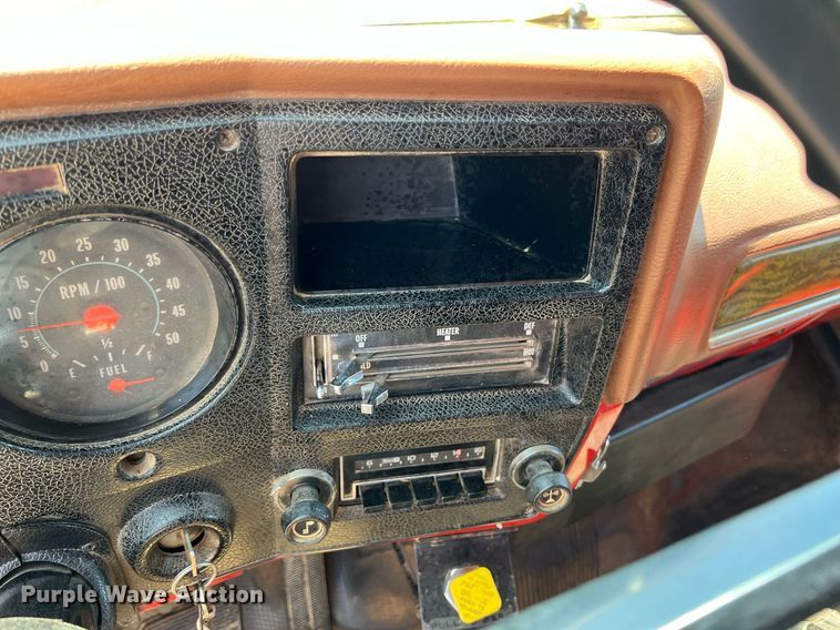 image for item LG9119 1975 Chevrolet C65  grain truck