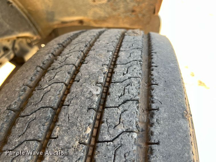 image for item LG9119 1975 Chevrolet C65  grain truck