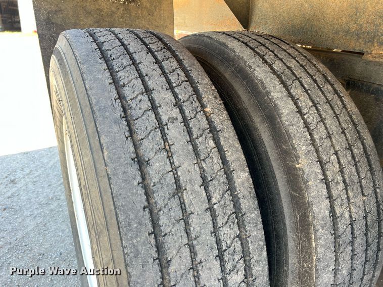 image for item LG9119 1975 Chevrolet C65  grain truck