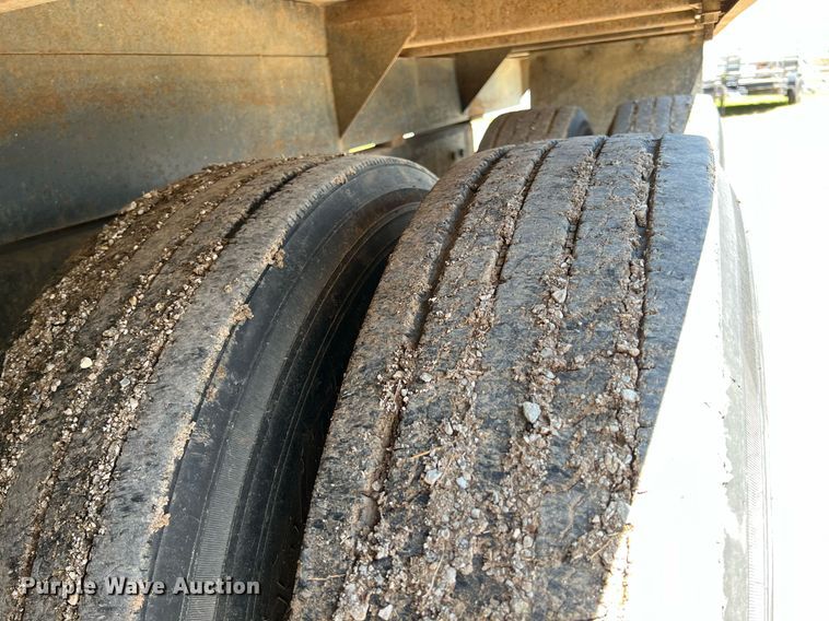 image for item LG9119 1975 Chevrolet C65  grain truck