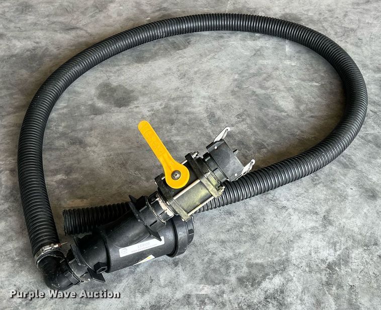 image for item LG9120 Banjo  sprayer fill valve