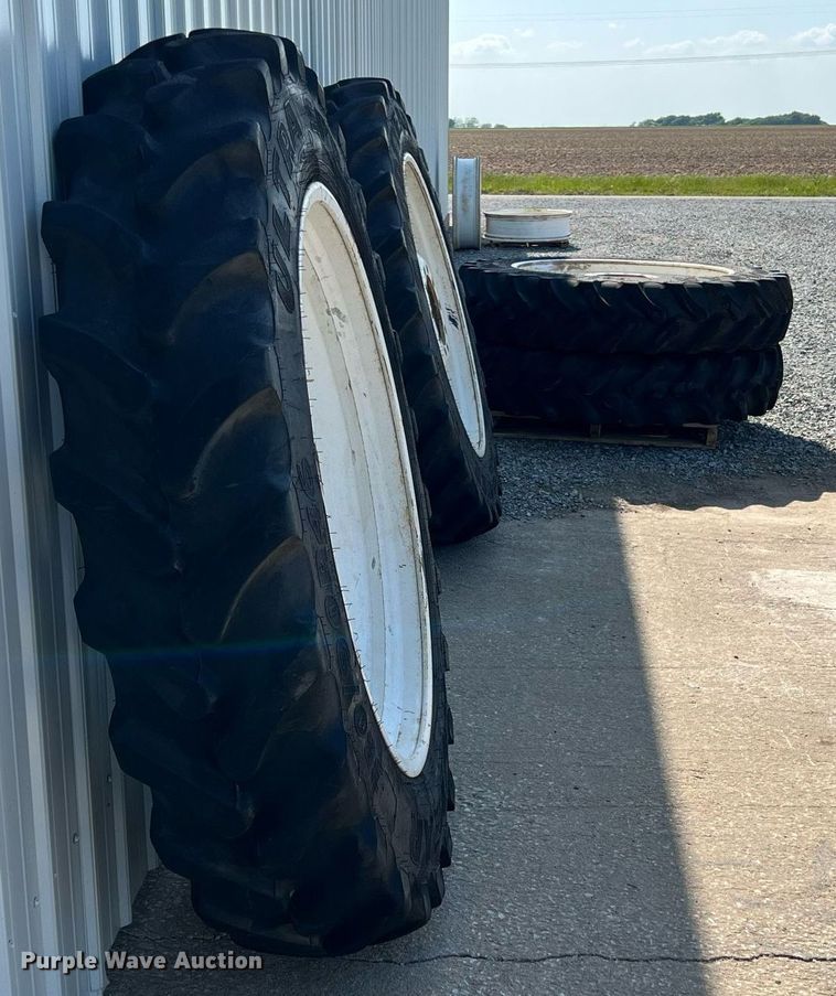 image for item LG9122 (4) Goodyear applicator tires and wheels