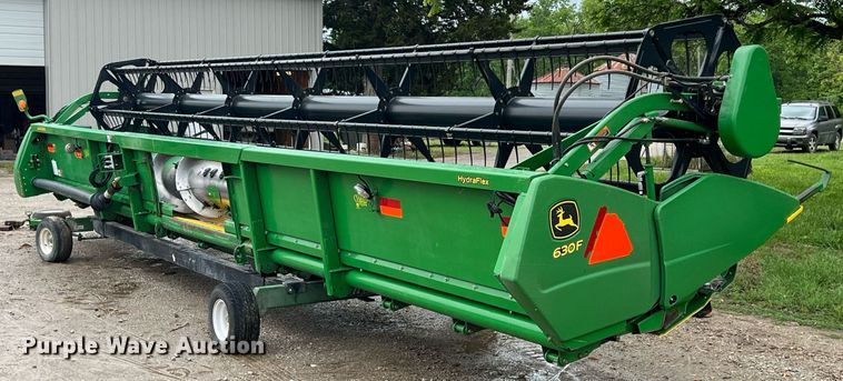 image for item LG9178 2010 John Deere 630F HydraFlex  flex head