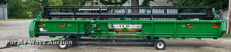 image for item LG9178 2010 John Deere 630F HydraFlex  flex head