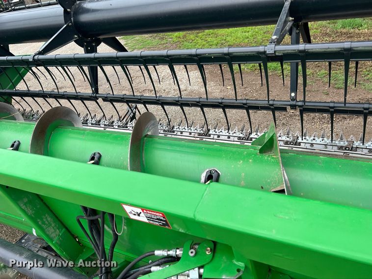 image for item LG9178 2010 John Deere 630F HydraFlex  flex head