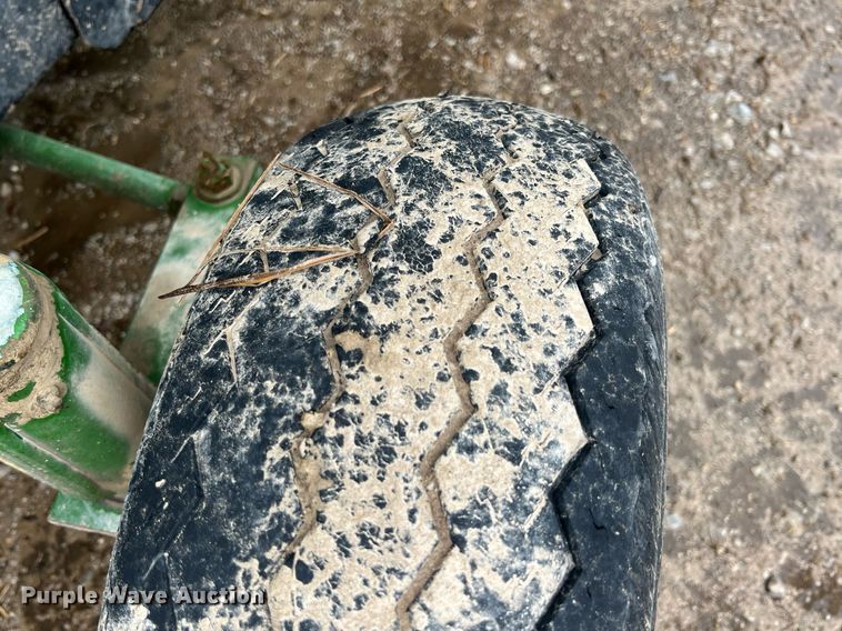 image for item LG9178 2010 John Deere 630F HydraFlex  flex head