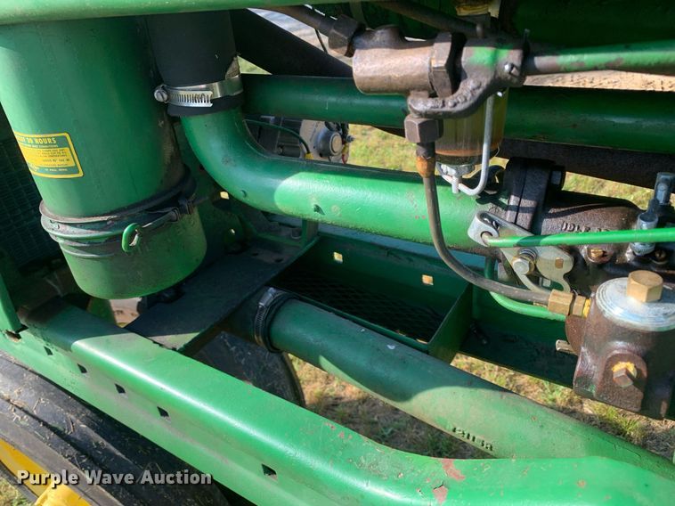 image for item LH9632 1949 John Deere B  tractor