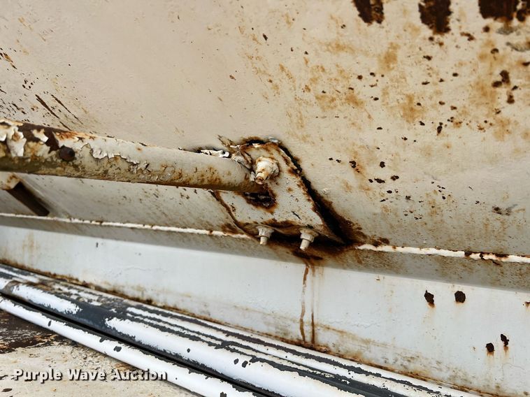 image for item LI9707 1978 Ford 7000  feed delivery truck