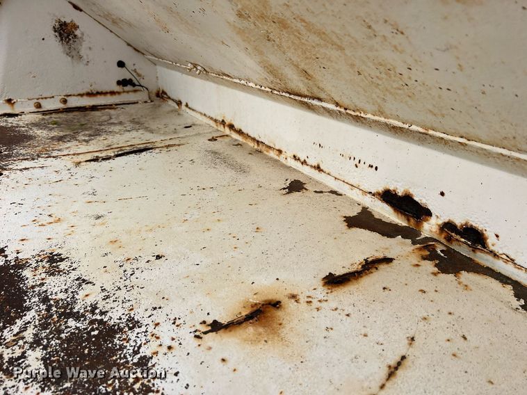 image for item LI9707 1978 Ford 7000  feed delivery truck