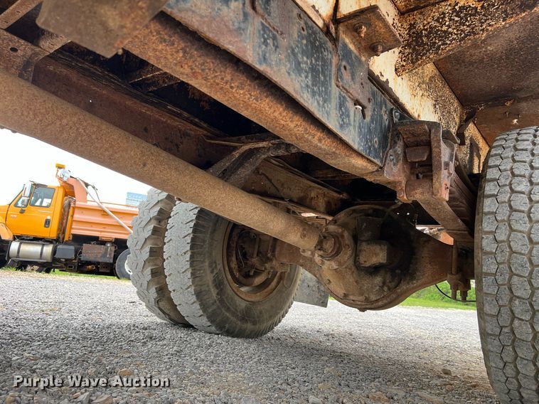 image for item LI9707 1978 Ford 7000  feed delivery truck