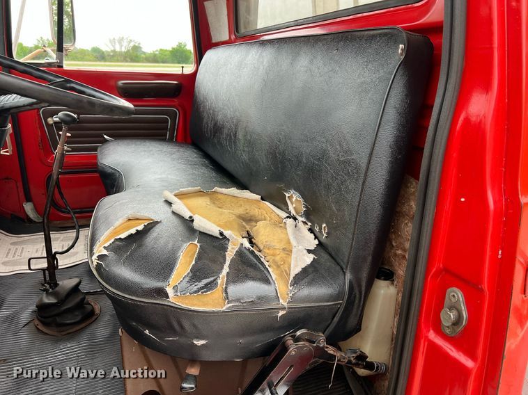 image for item LI9707 1978 Ford 7000  feed delivery truck