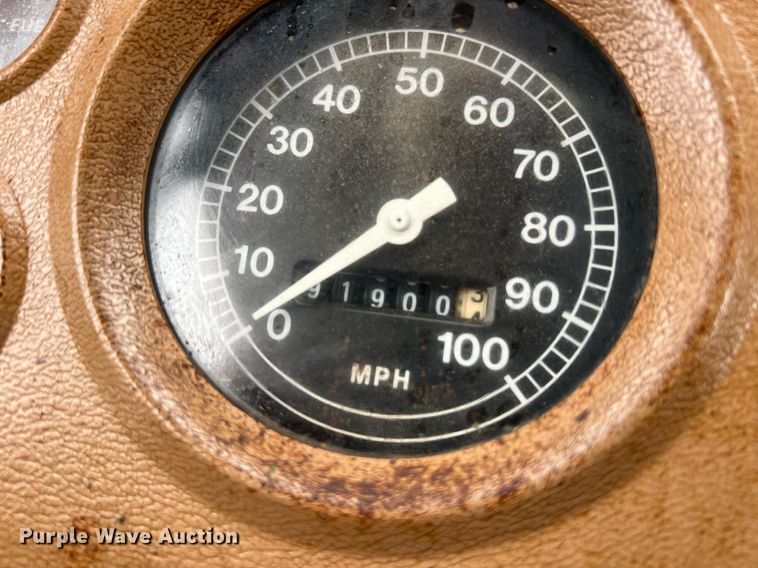 image for item LI9707 1978 Ford 7000  feed delivery truck