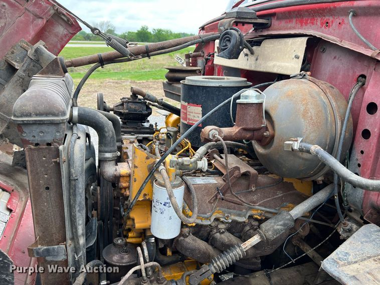 image for item LI9707 1978 Ford 7000  feed delivery truck