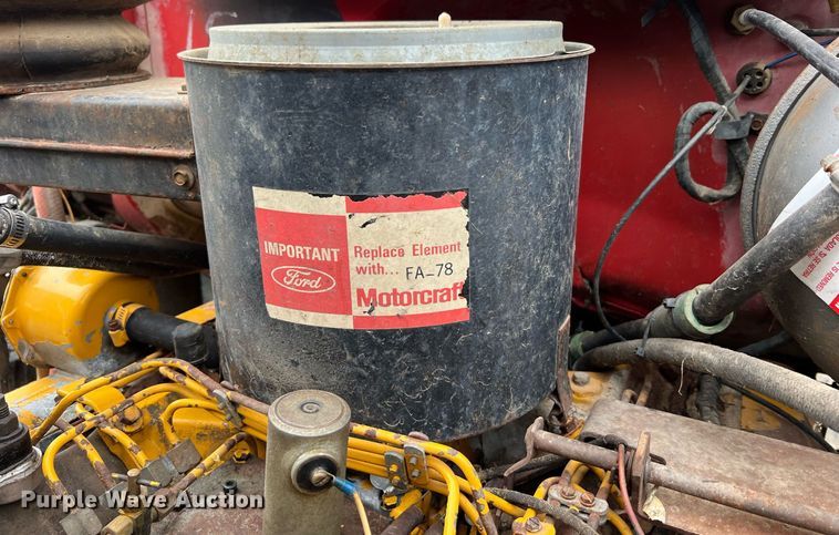 image for item LI9707 1978 Ford 7000  feed delivery truck