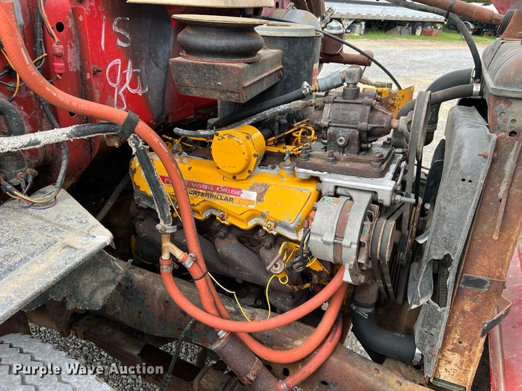 image for item LI9707 1978 Ford 7000  feed delivery truck