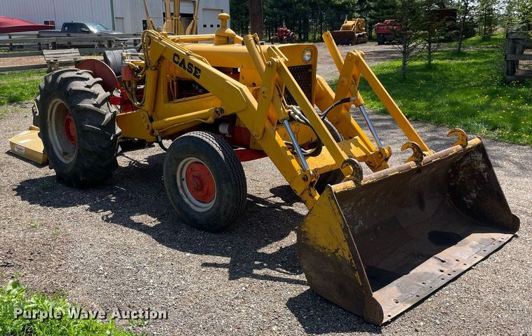 image for item LJ9656 1965 Case G530  tractor