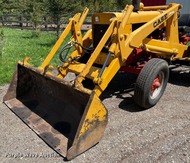 image for item LJ9656 1965 Case G530  tractor