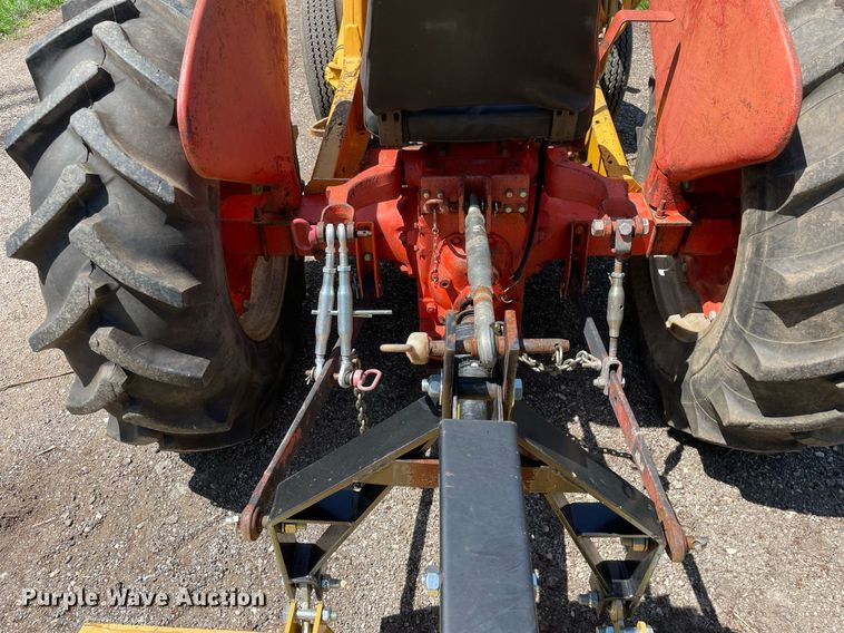 image for item LJ9656 1965 Case G530  tractor