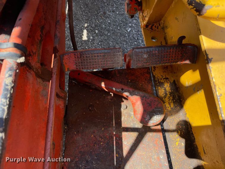 image for item LJ9656 1965 Case G530  tractor